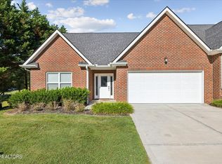 1111 Fellin View Way, Sevierville, TN 37876