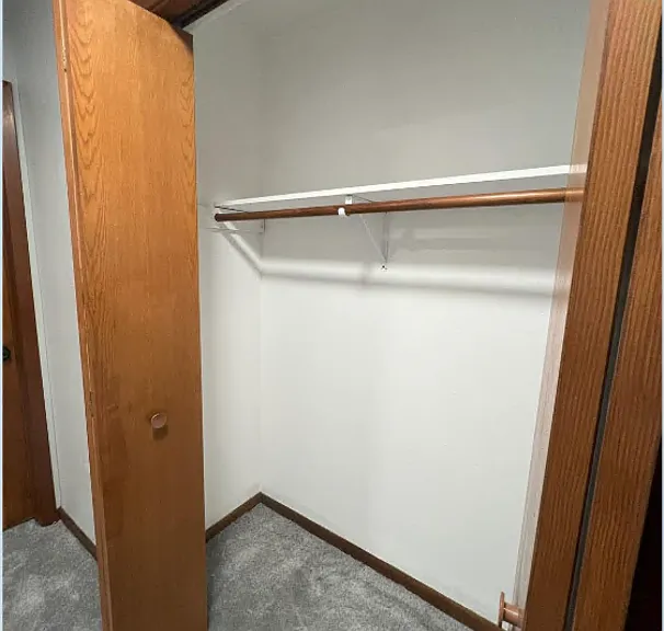 2 S Wickham Ct #1 — Photo 8