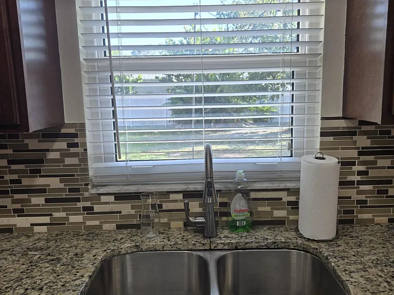 9156 Irving Rd — Photo 15