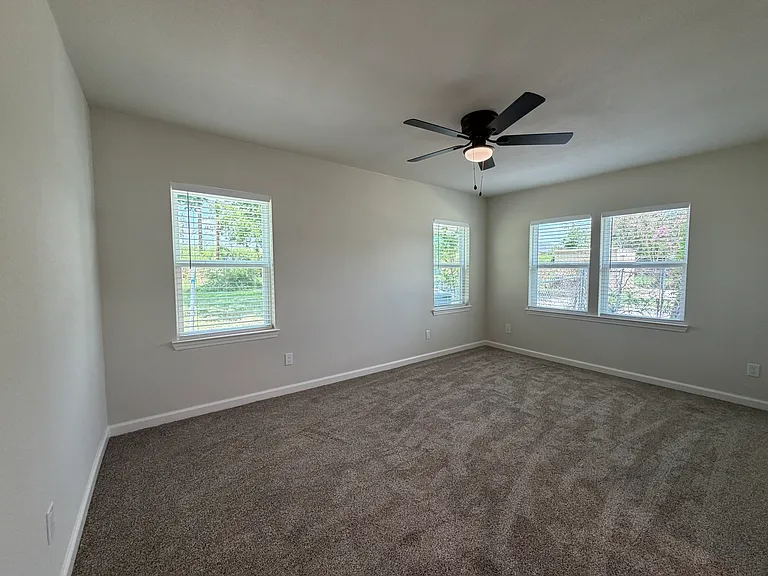 6812 Lakeside Dr — Photo 5