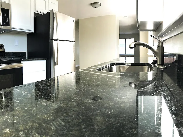 55 Fox Hill Ln — Photo 4