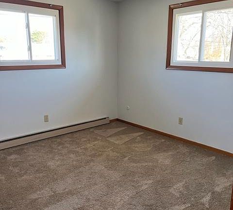 5th image of 220 Kennedy St #4