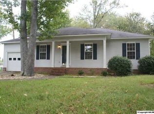 417 Briarwood Ave, Albertville, AL 35950