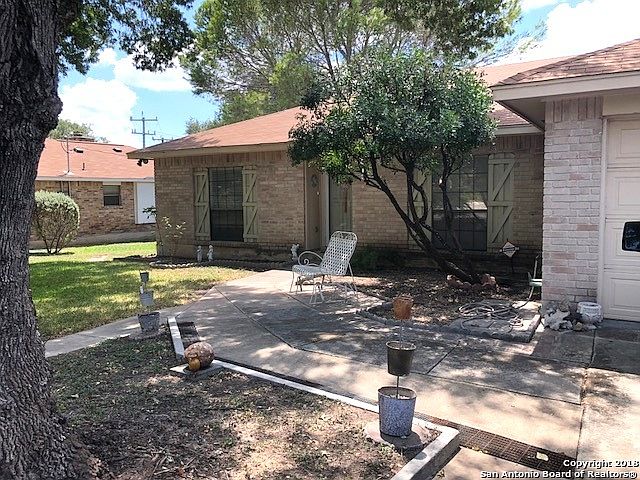 1st image of 5115 Roundhill DR.