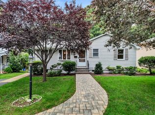 7 Rindge Ave, Lexington, MA 02420