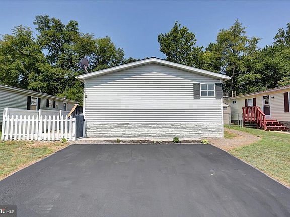 2nd image of 16214 McGregor Dr