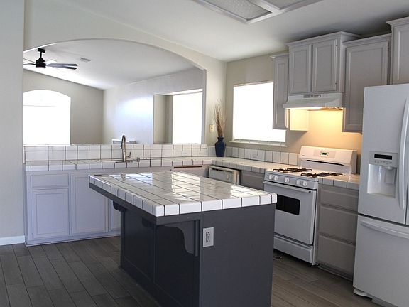 5th image of 10416 Heather Valley Dr