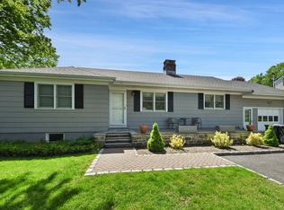1 Lake Ave, Bedford, NY 10506