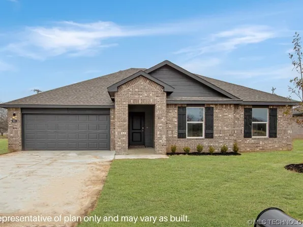 925 N Arapahoe Ave, Chouteau, OK 74337