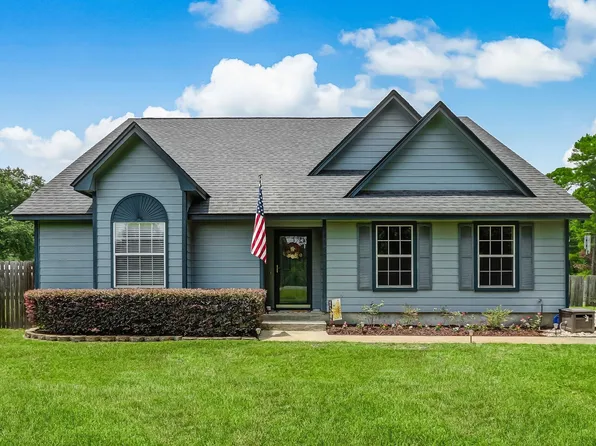 4557 Harrietts Bluff Rd, Woodbine, GA 31569