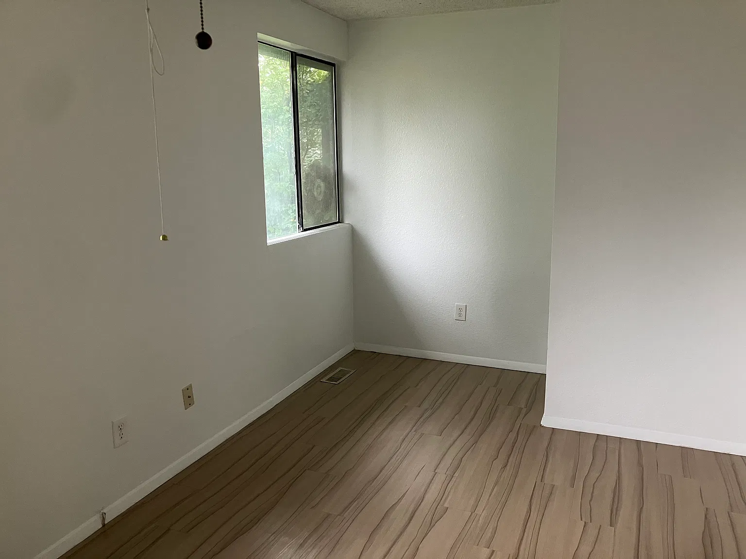 385 Pierce St — Photo 4