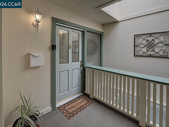 4th image of 1332 Singingwood Ct APT 5
