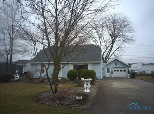 1710 Hopkins St, Defiance, OH 43512