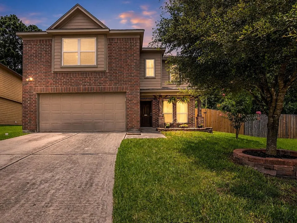 16718 Warbler Dr