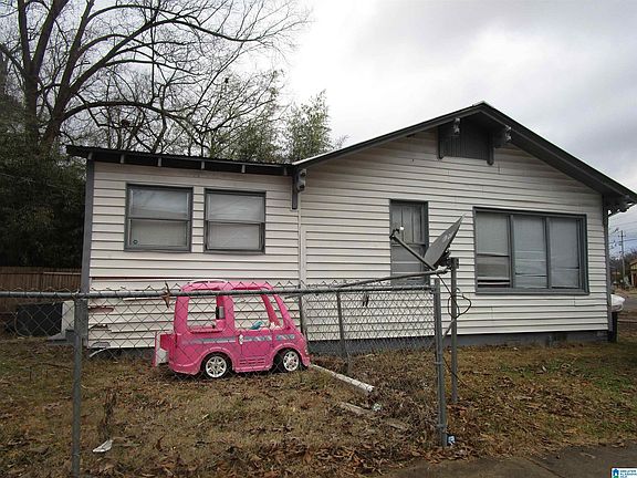 3rd image of 1451 Wharton Ave