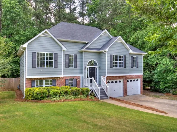 35 Charleston Ct, Dallas, GA 30157