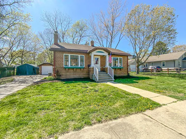 613 Franklin STREET, Mukwonago, WI 53149