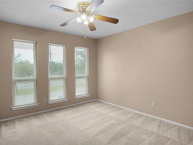 1102 Welsh Ave #B — Photo 10