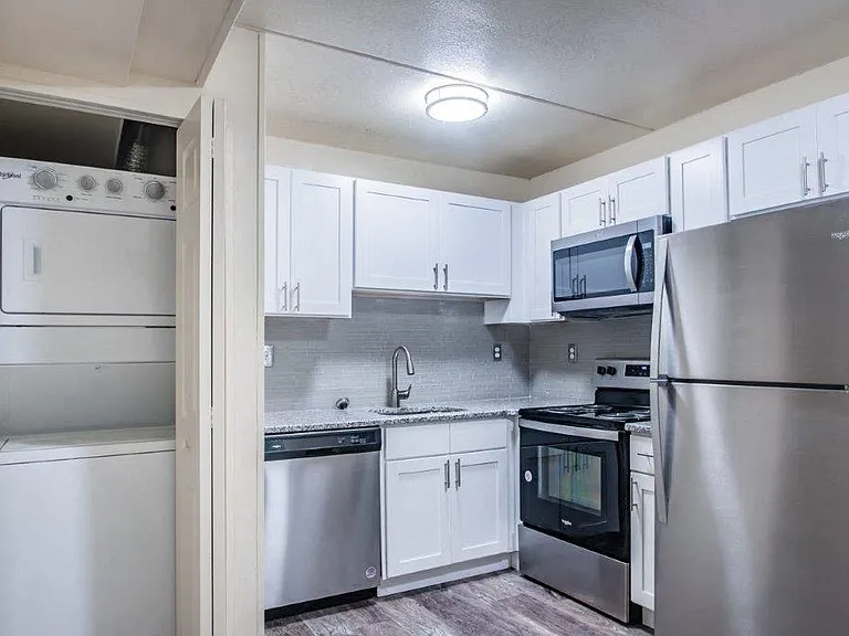 Marchwood Apartment Homes — Photo 1