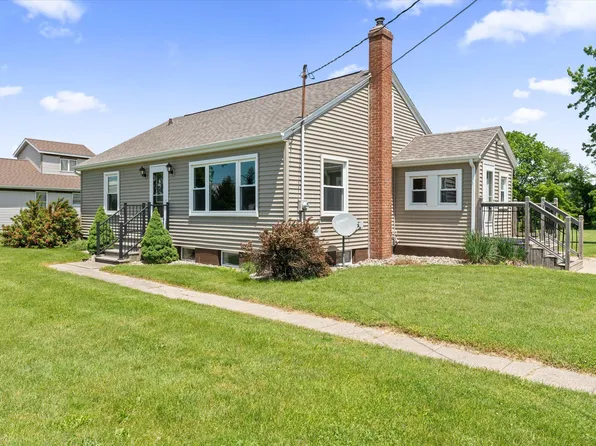 69481 Section St, Edwardsburg, MI 49112
