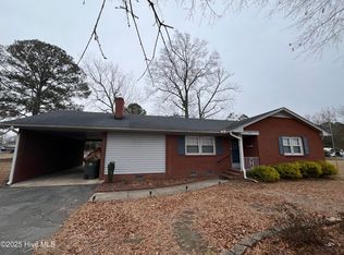501 S Caswell St, La Grange, NC 28551
