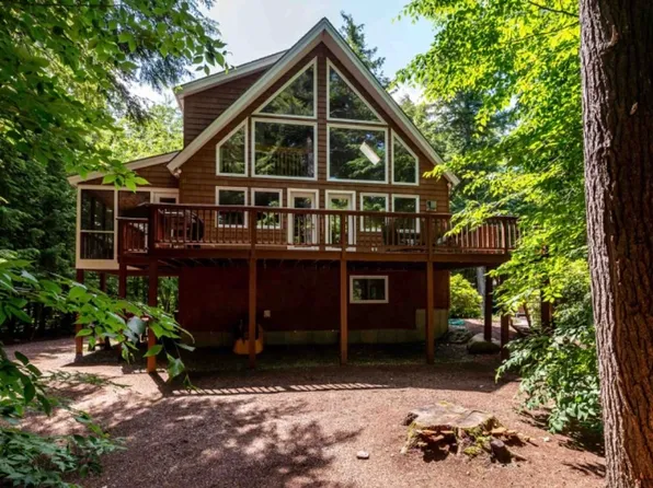 42 Basel Street, Moultonborough, NH 03254