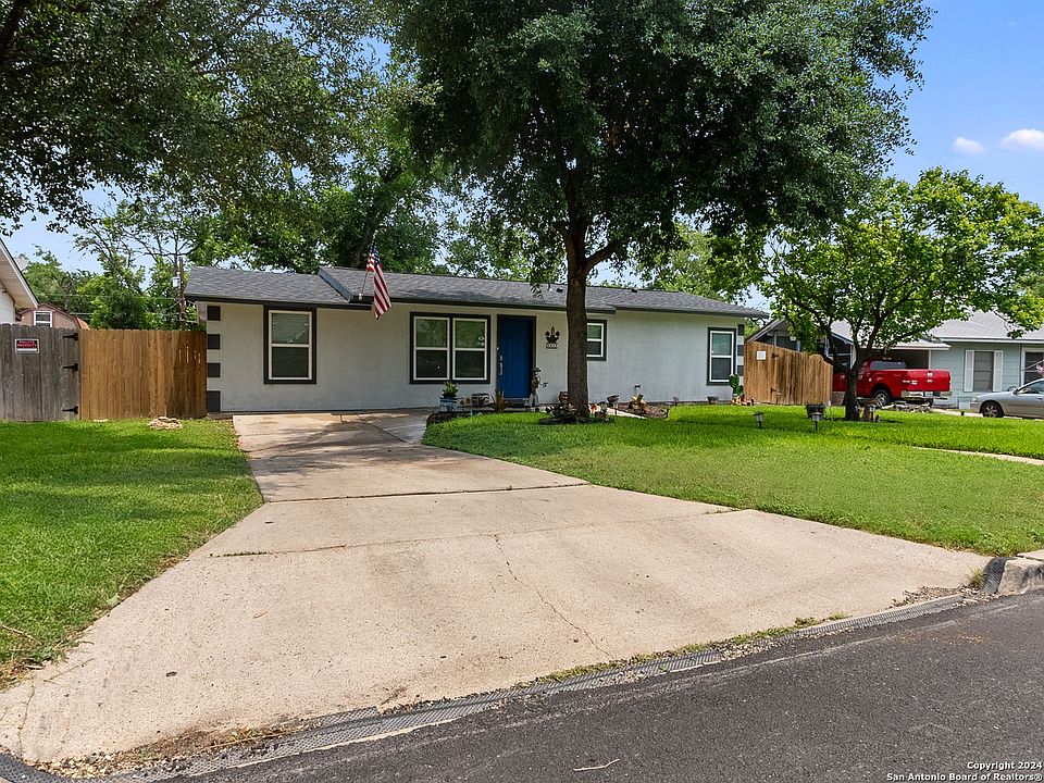 1st image of 2911 GREENACRES