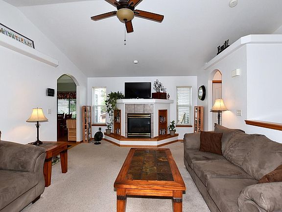 4th image of 322 53rd Avenue Ct