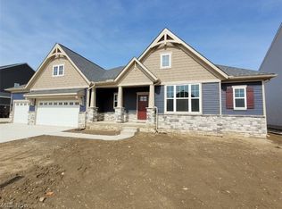 36806 W Shore Pkwy, North Ridgeville, OH 44039
