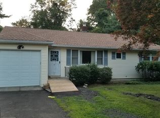 17 S Monsey Rd, Airmont, NY 10952