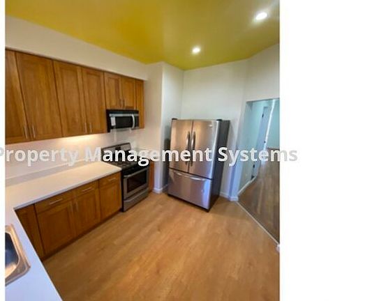3rd image of 1860 Golden Gate Ave