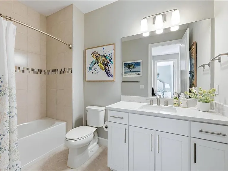 25029 Pearl Lake Cir — Photo 32