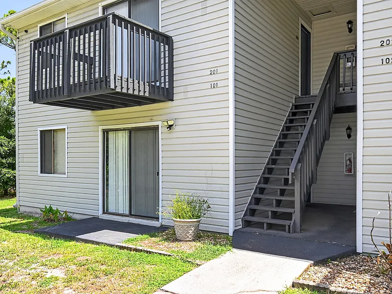 451 Mercury Ave SE #201 — Photo 28