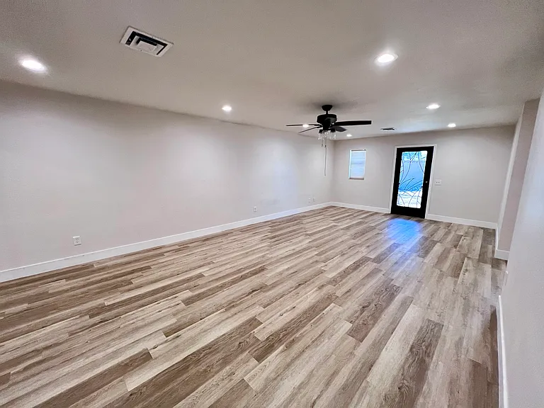 3145 Duneville St — Photo 11
