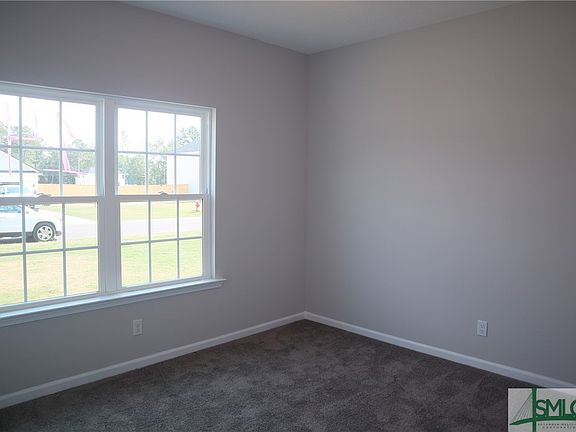 4th image of 42 Firefly Trace NE