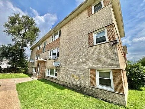 2053 135th Pl Photo 1
