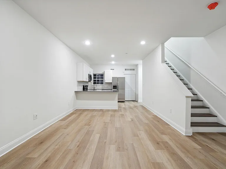 1833 N 18th St #2 — Photo 9