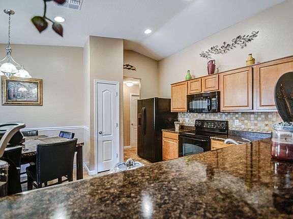 5th image of 2837 W Kristina Ave