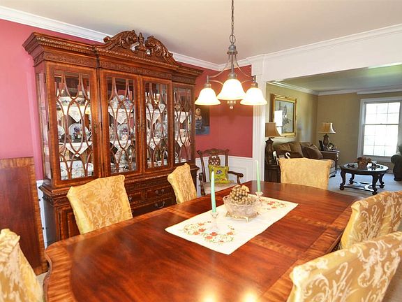 5th image of 2505 Wildwood Dr
