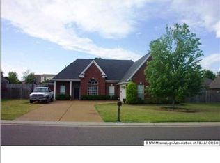 2490 Kindlewood Dr, Southaven, MS 38672