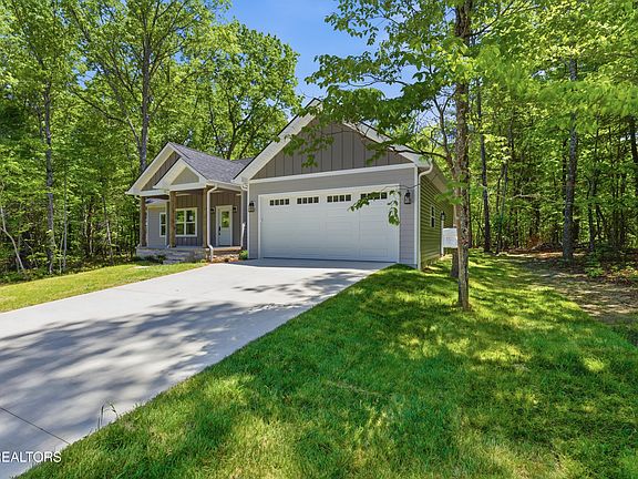 4th image of 177 Hawes Cir