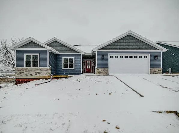 9736 Grey Kestrel Dr, Verona, WI 53593