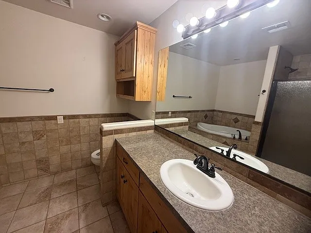 1 bed, 972 sqft, $1,500 — Photo 3