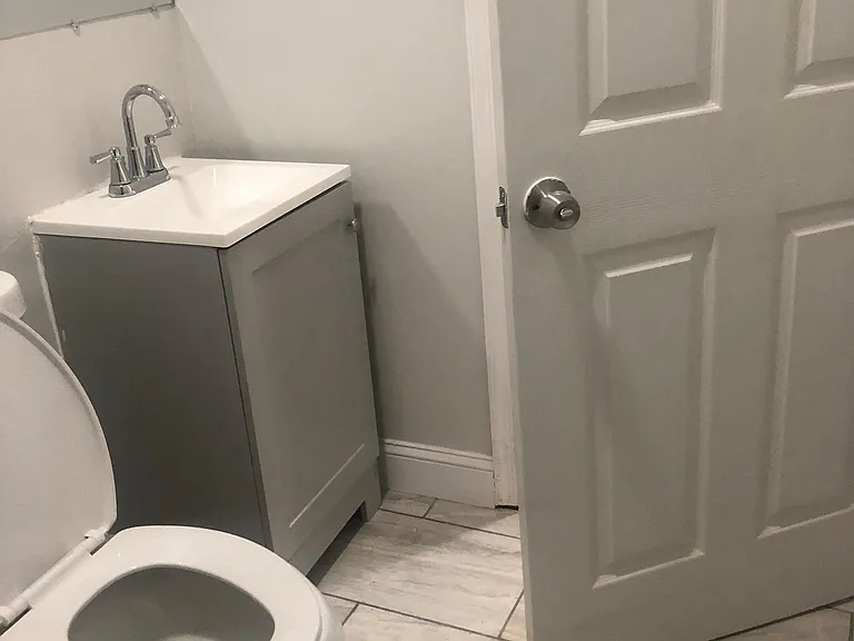 262 W Ontario St #2 — Photo 5