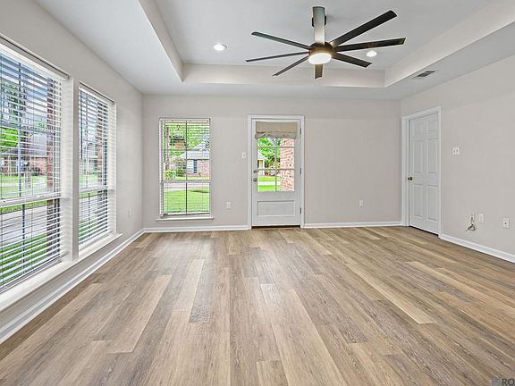 4th image of 14212 Parkridge Dr