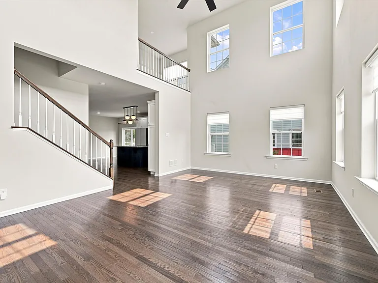 160 Shilling Ave — Photo 13