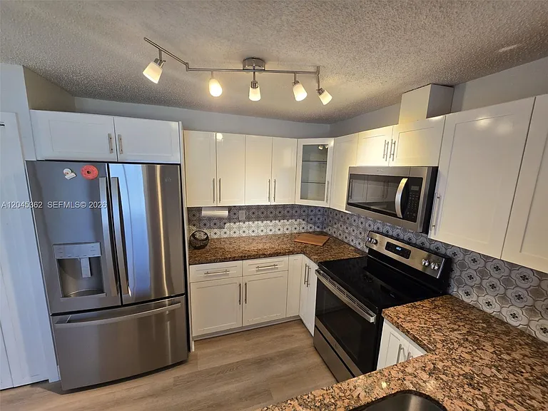 740 SW 99th Court Cir S — Photo 19