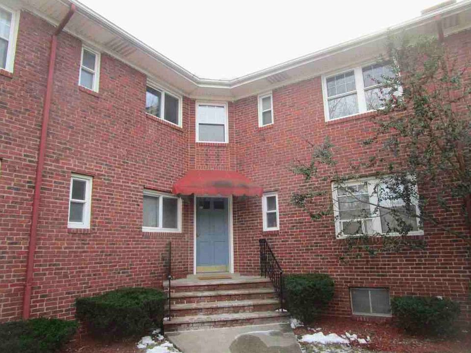 1st image of 152 Belleville Ave APT 16