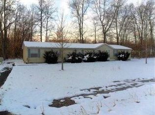 1858 Woodland Dr N, Fayetteville, OH 45118