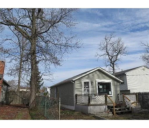160 Hilltop Blvd photo 1